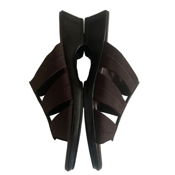 Mootsies Tootsies women`s Brown slip on strap sandals Sz/ 7 To 7.5 M - Picture 9 of 16